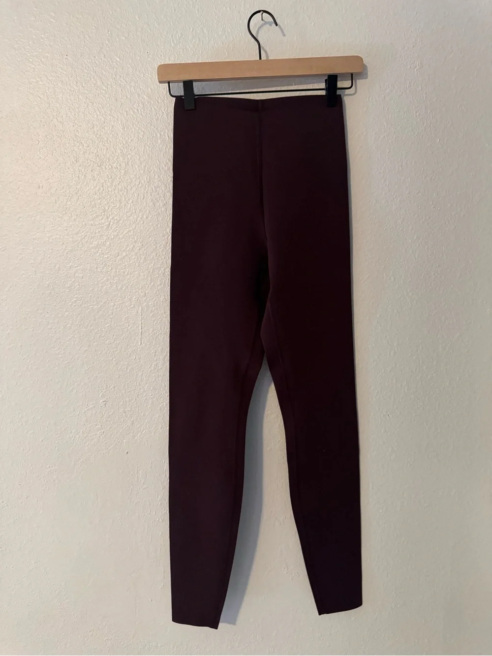lululemon athletica Glow Up SHR Tight - Deep Burgundy